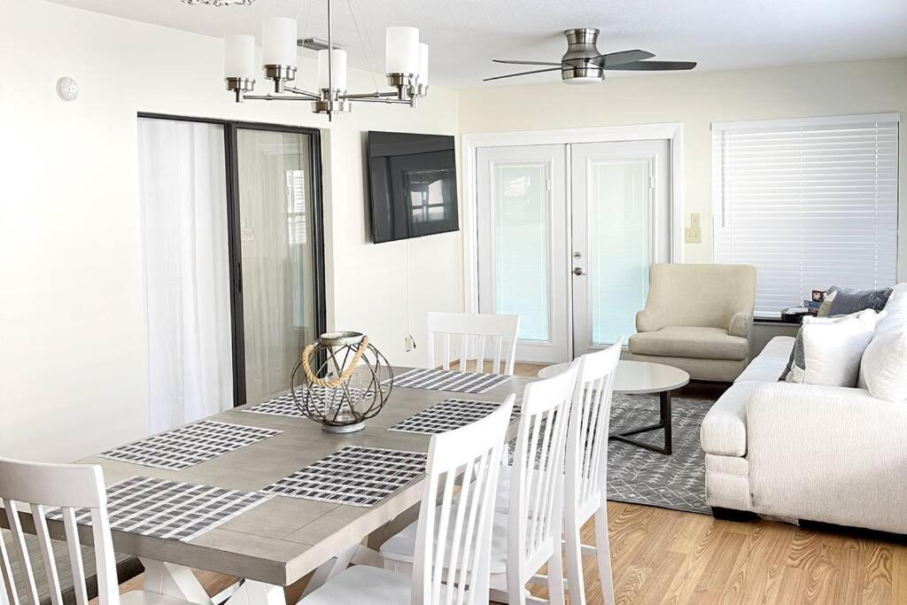 Delightful 3 Bdrm Home, Mins To Clearwater Beach מראה חיצוני תמונה